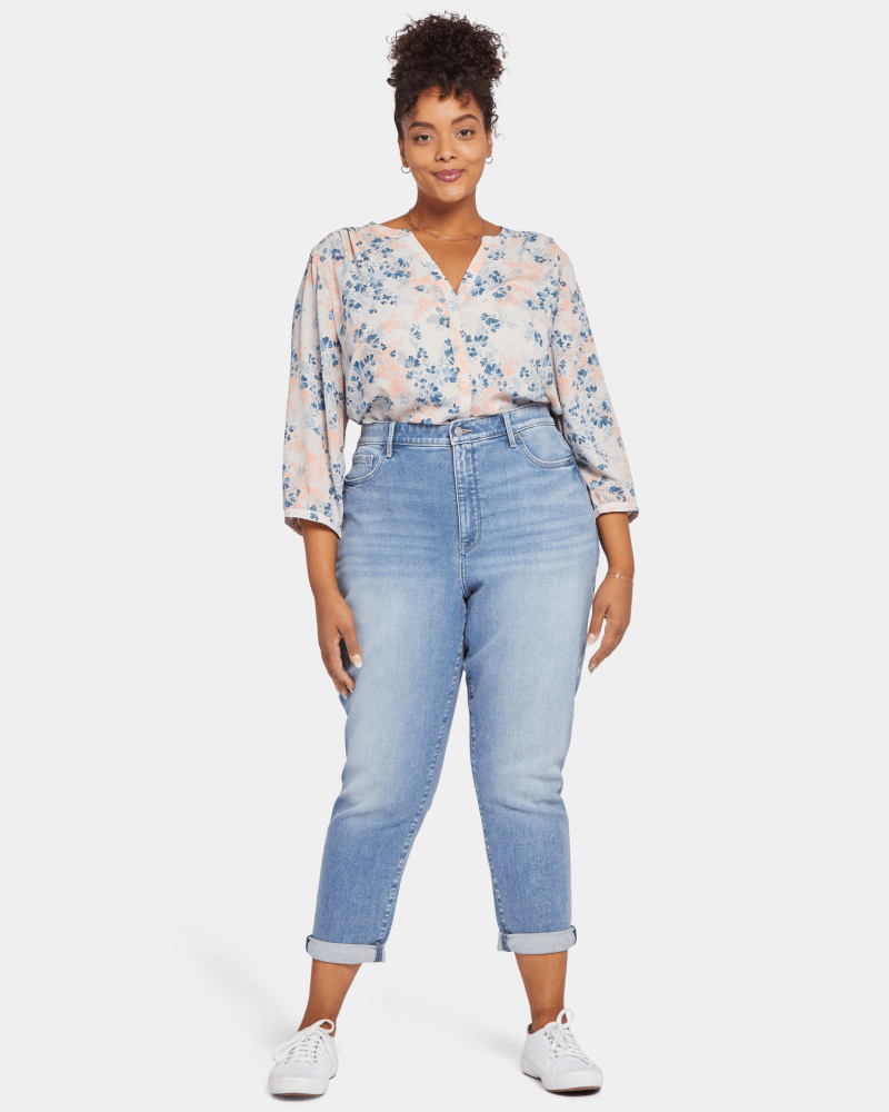 Front of a model wearing a size 14W Margot Girlfriend Jean in Quinta by NYDJ. | dia_product_style_image_id:200347